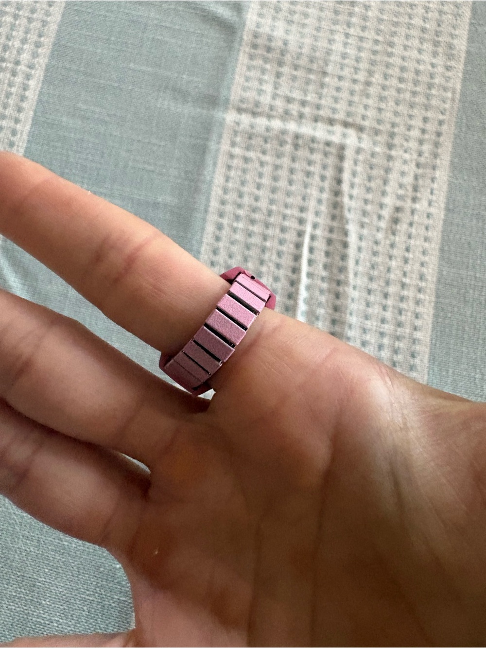 Pink Heart Rhinestone Ring Watch - Picture 2 of 4